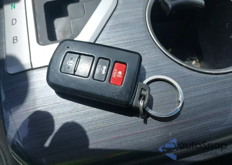 2014 Toyota Camry Hybrid Le/Se Limited Edition/Xle z USA, uszkodzony, nr VIN 4T1BD1FK1EU118887